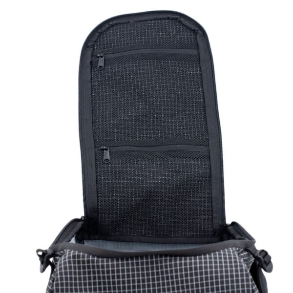 ULA RX40 Robic X-pac Dragonfly: Inner Dual Zip mesh Pockets