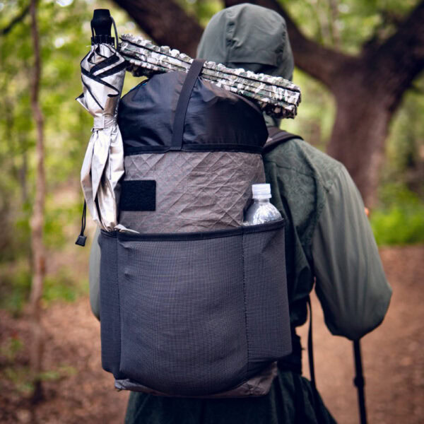 Ultralight hiker goes backpacking with Packrat