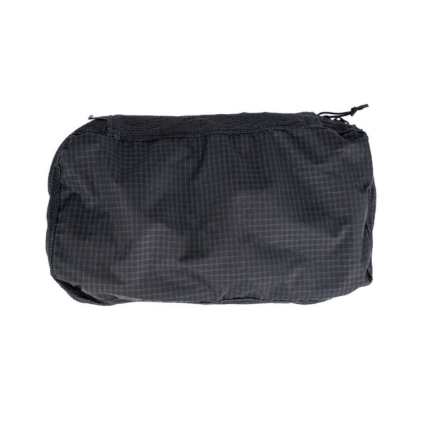 A cloded view of the Conformist Compression Shoe Cube