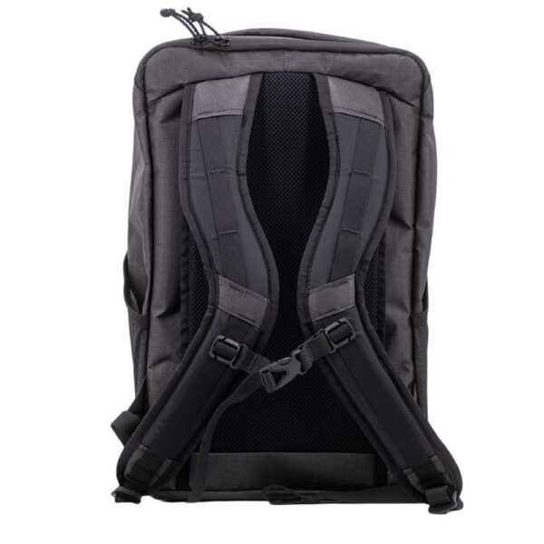 A back view of the ULTRA Cicada backpack with pockets, featuring the straps