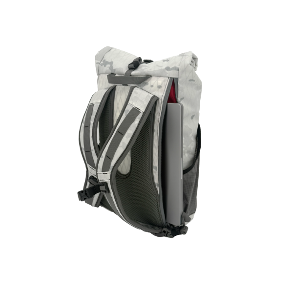 Node 0726: Alpine Multicam laptop pocket unzipped with laptop sticking out
